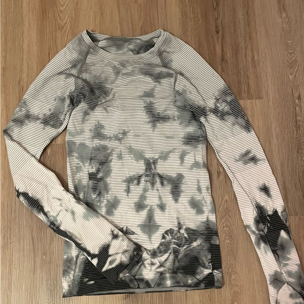 Lululemon swiftly tech